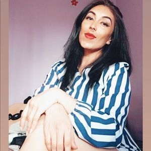 Meet your Posher, Raquel